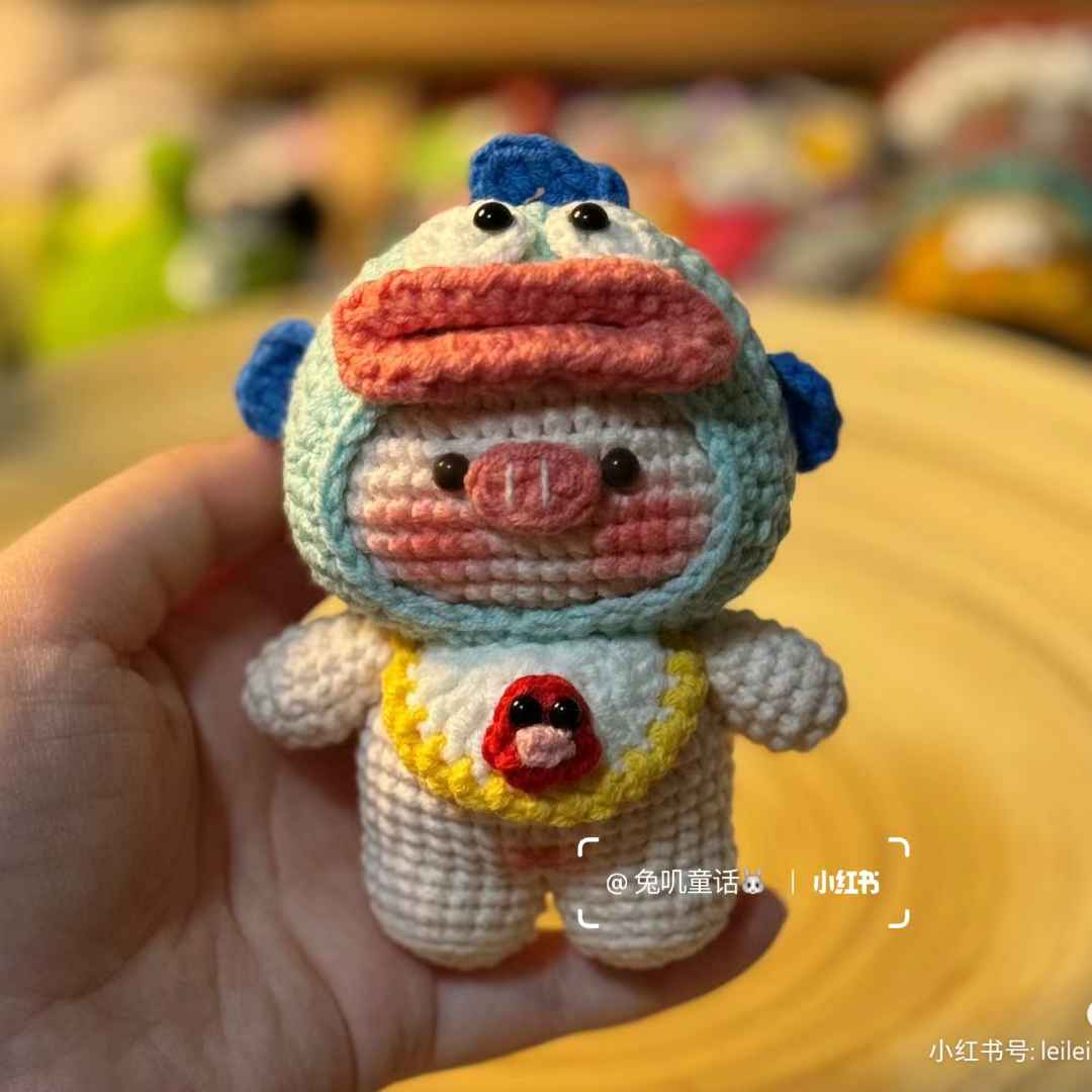 Chart móc bé Heo đội nón cá - A pig crochet chart