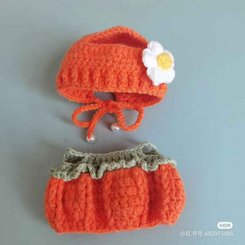 Chart móc quần áo bí ngô Labubu - Free crochet pumpkin clothes labubu pattern
