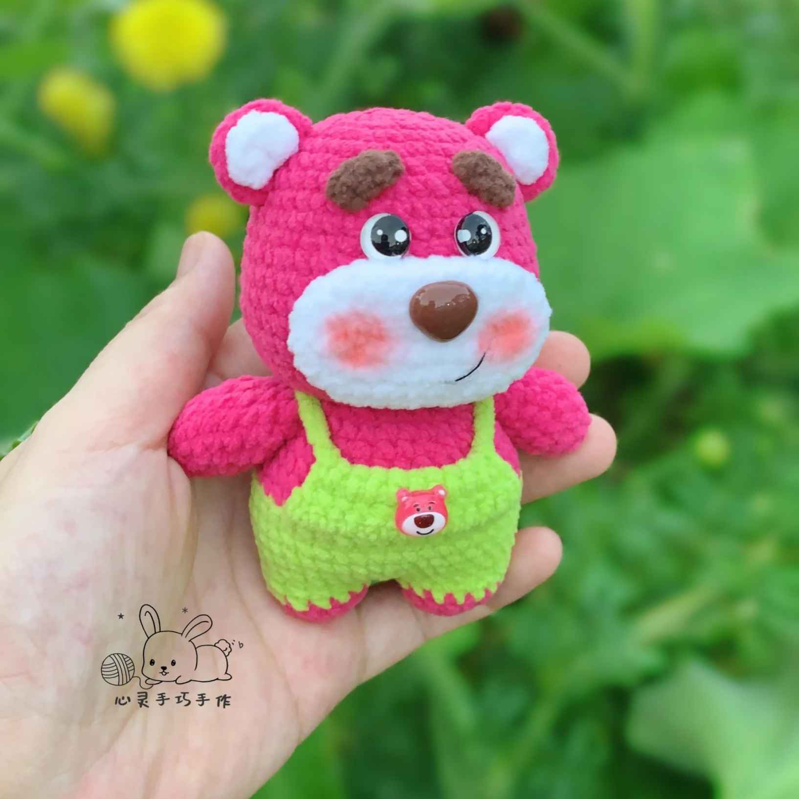 Chart móc gấu dâu dễ thương - Free crochet strawberry bear pattern