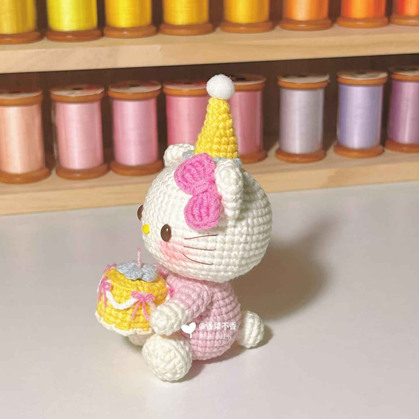 Chart móc mèo Hello Kitty sinh nhật, chart móc sinh nhật mèo kitty - 